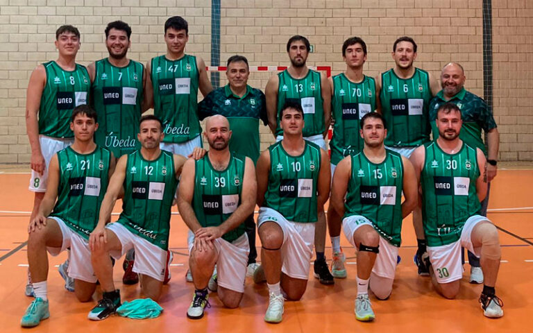 El esfuerzo y la intensidad del Úbeda Viva de baloncesto dan la recompensa ante el CB Villargordo