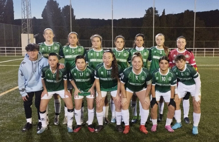 Goleada del Úbeda Viva Femenino en Linares para seguir liderando en solitario